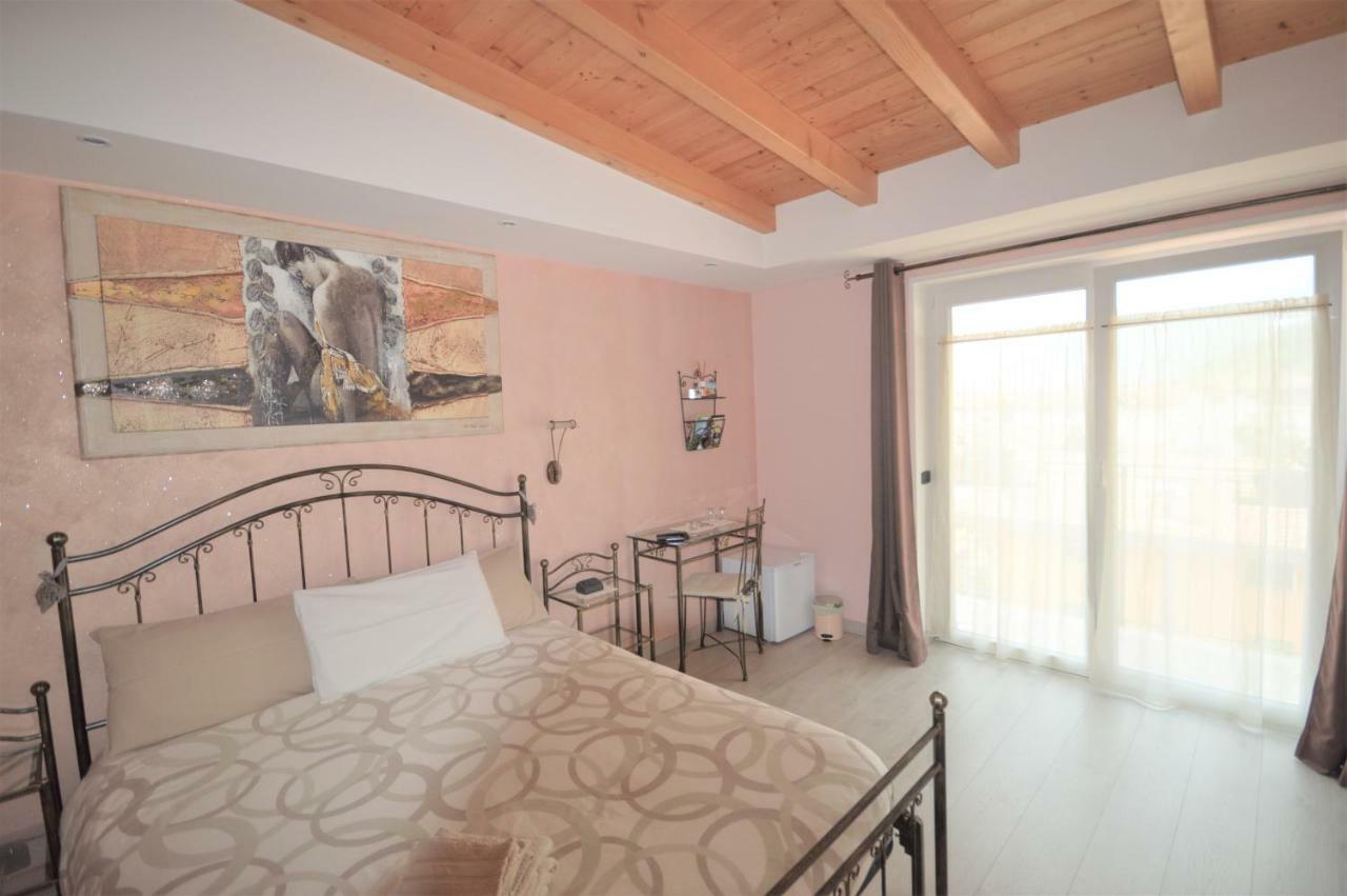 B&B La Vecchia Tipografia - Lago D'Idro Ponte Caffaro Exterior photo